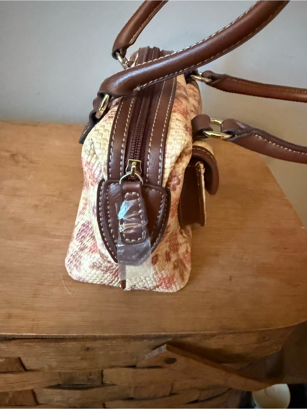 Etienne Aigner Juliet Collection vintage straw mini satchel. - Picture 7 of 12